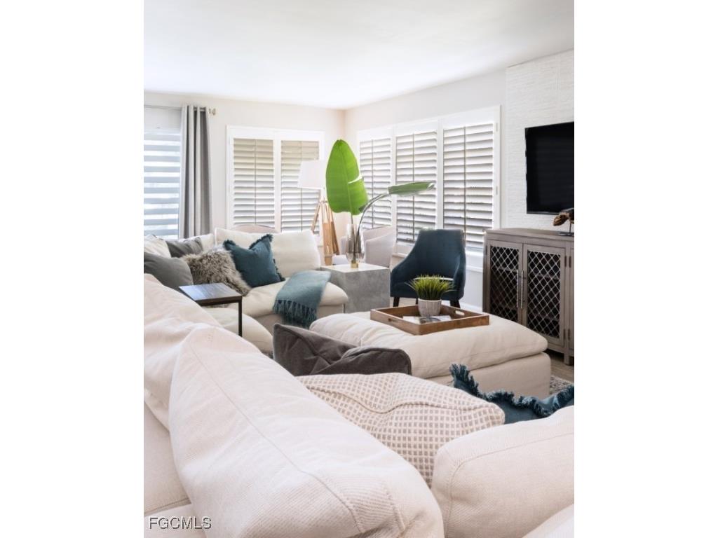 12 Knights Bridge Road #A32 Naples FL 34112 2026003165 image6