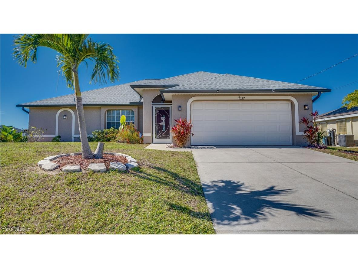 12 SW 18th Avenue Cape Coral FL 33991 2026004807 image1