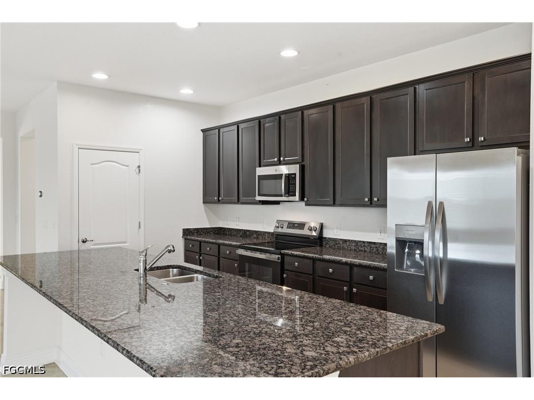 12 SW 22nd Avenue Cape Coral FL 33991 2026022459 image15
