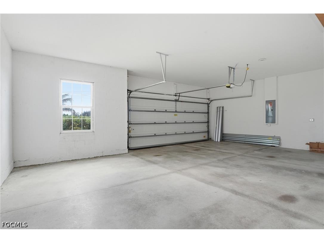 12 SW 22nd Avenue Cape Coral FL 33991 2026022459 image19