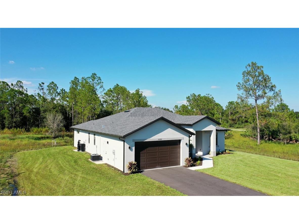 120 10th Street NE Naples FL 34120 223068458 image1