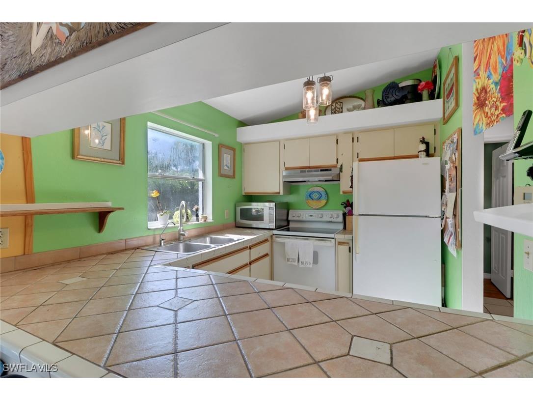 120 4th Street NE Naples FL 34120 225044286 image11