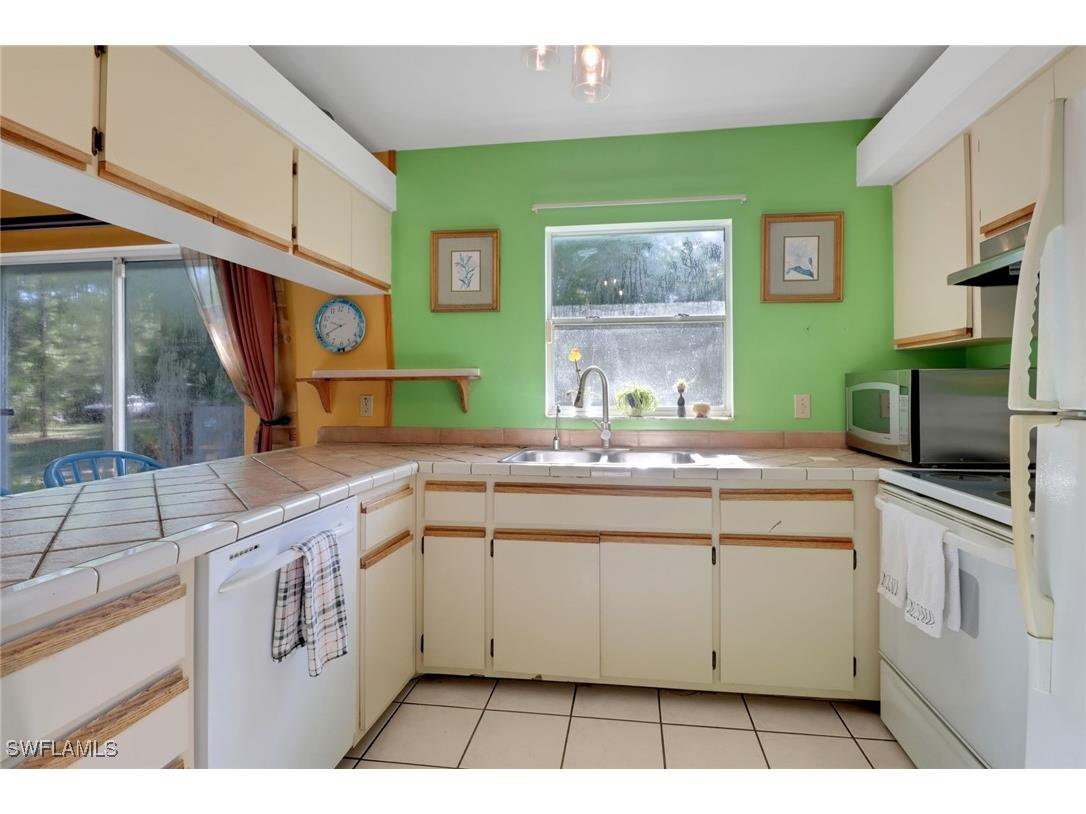 120 4th Street NE Naples FL 34120 225044286 image12