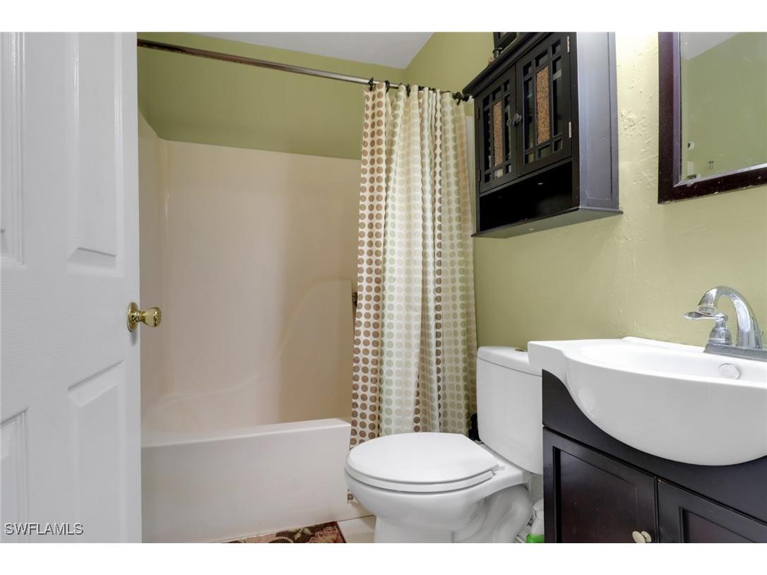 120 4th Street NE Naples FL 34120 225044286 image16