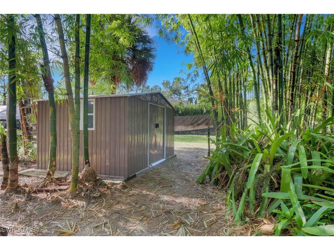 120 4th Street NE Naples FL 34120 225044286 image28