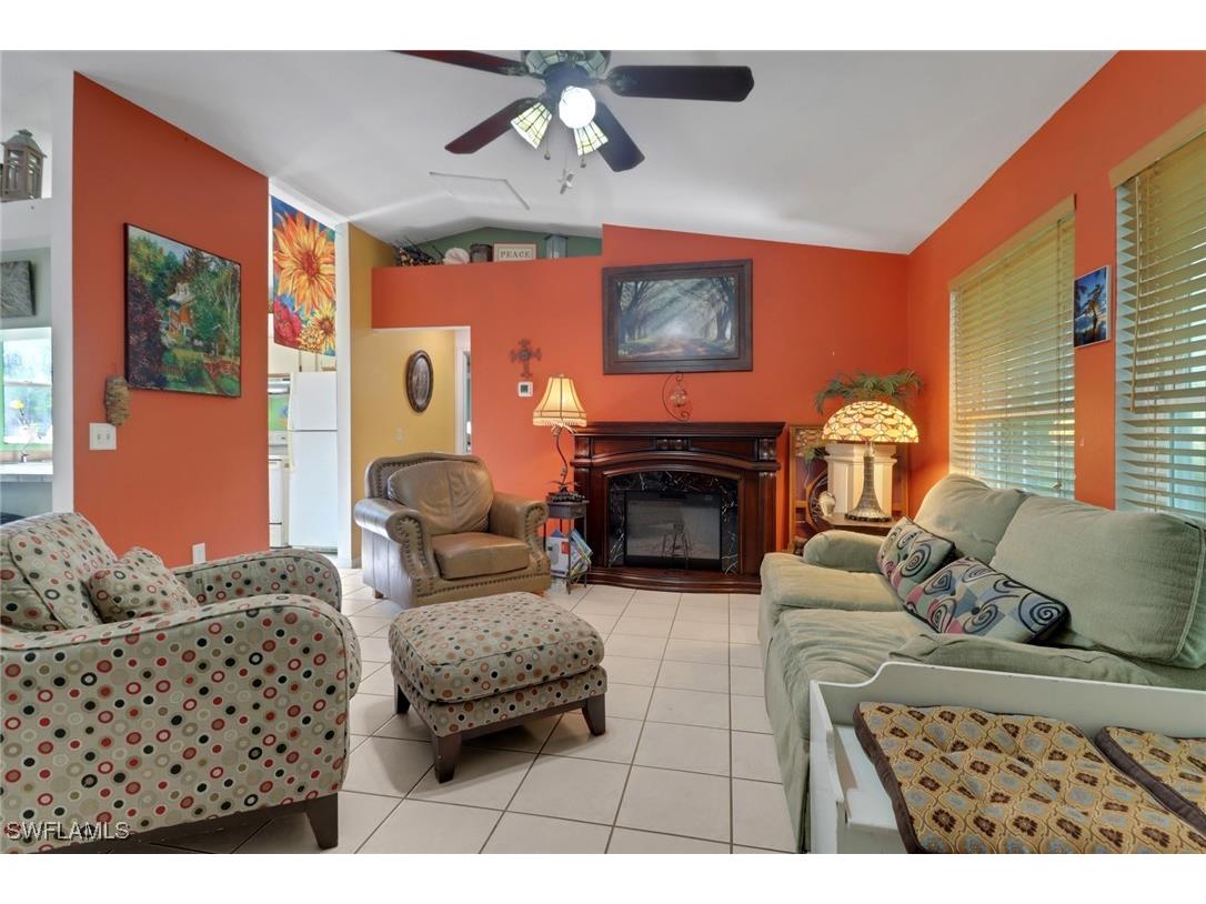 120 4th Street NE Naples FL 34120 225044286 image5