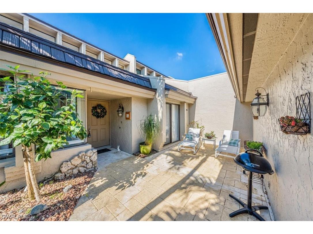 120 Bears Paw Trail Naples FL 34105 223015890 image1