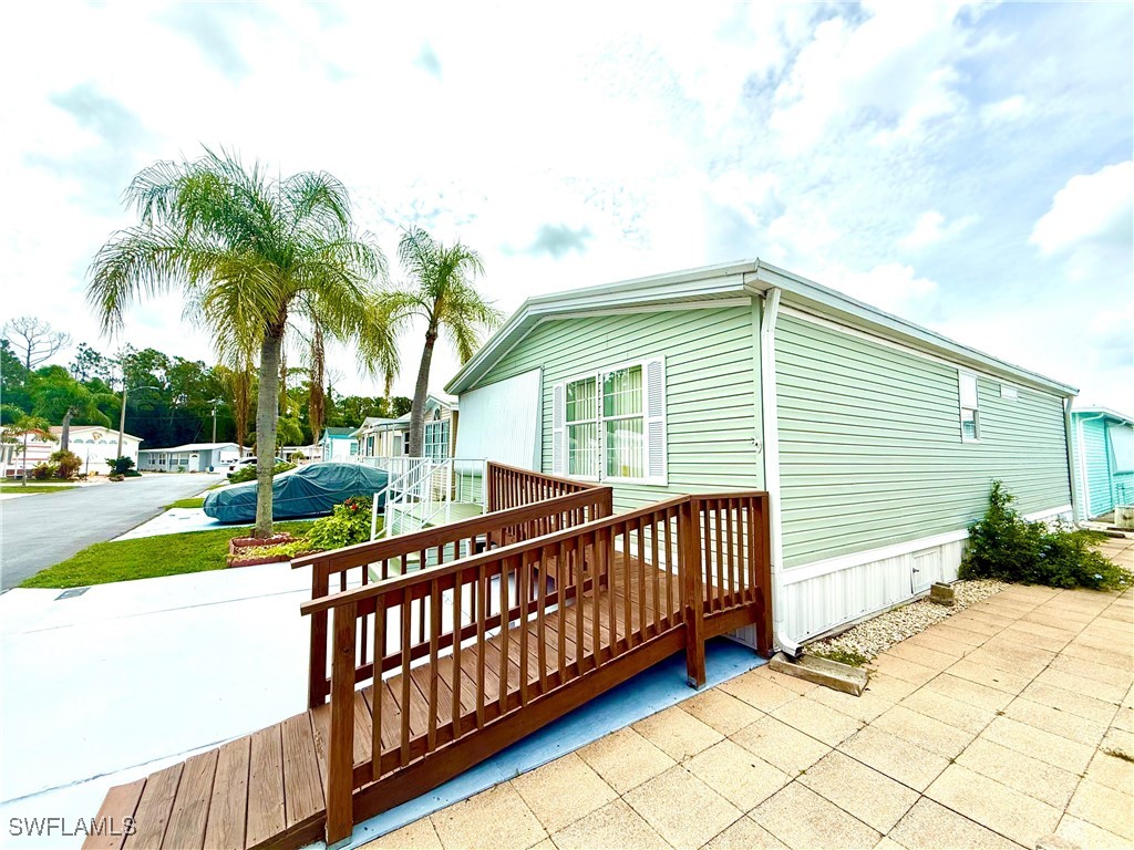120 Caravan Circle North Fort Myers FL 33903 225061580 image4