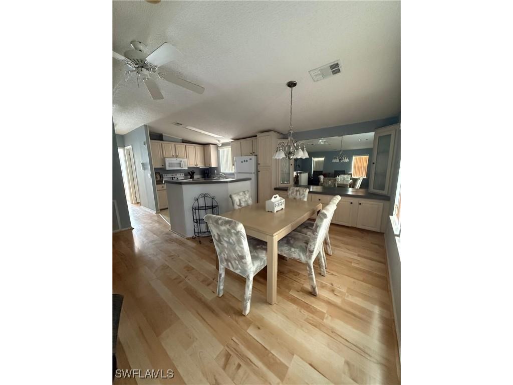 120 Caravan Circle North Fort Myers FL 33903 225061580 image8