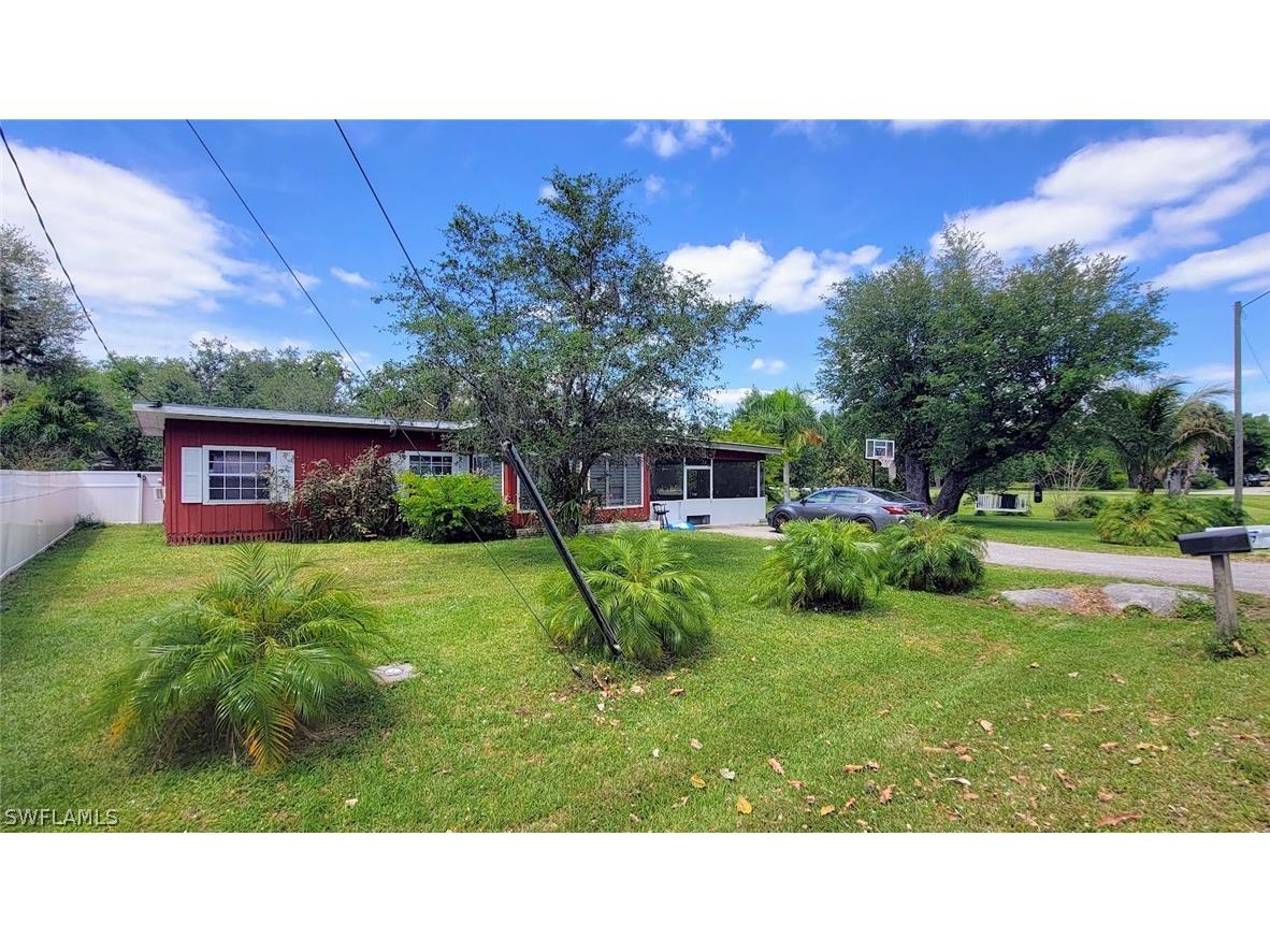 120 College Street Labelle FL 33935 224031777 image1