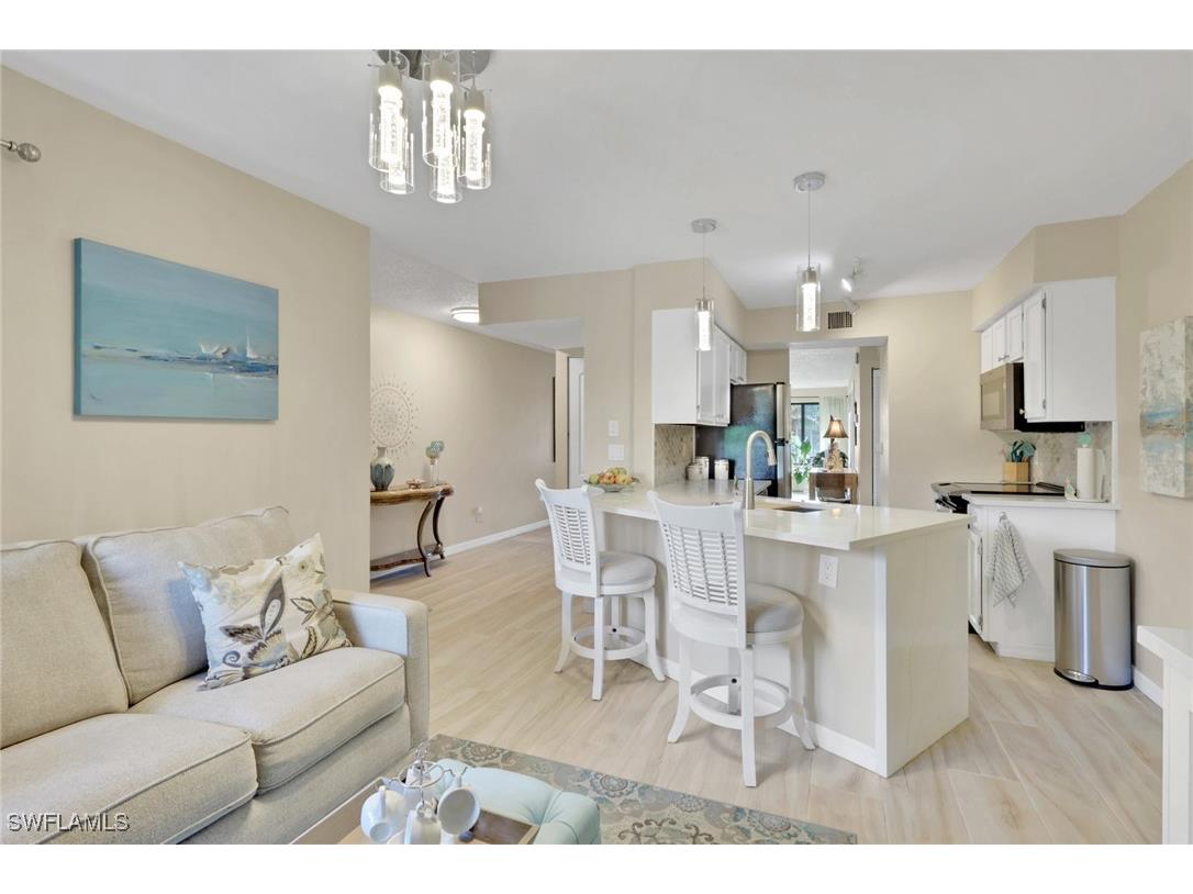 120 Cypress Way E #B5 Naples FL 34110 225081051 image1