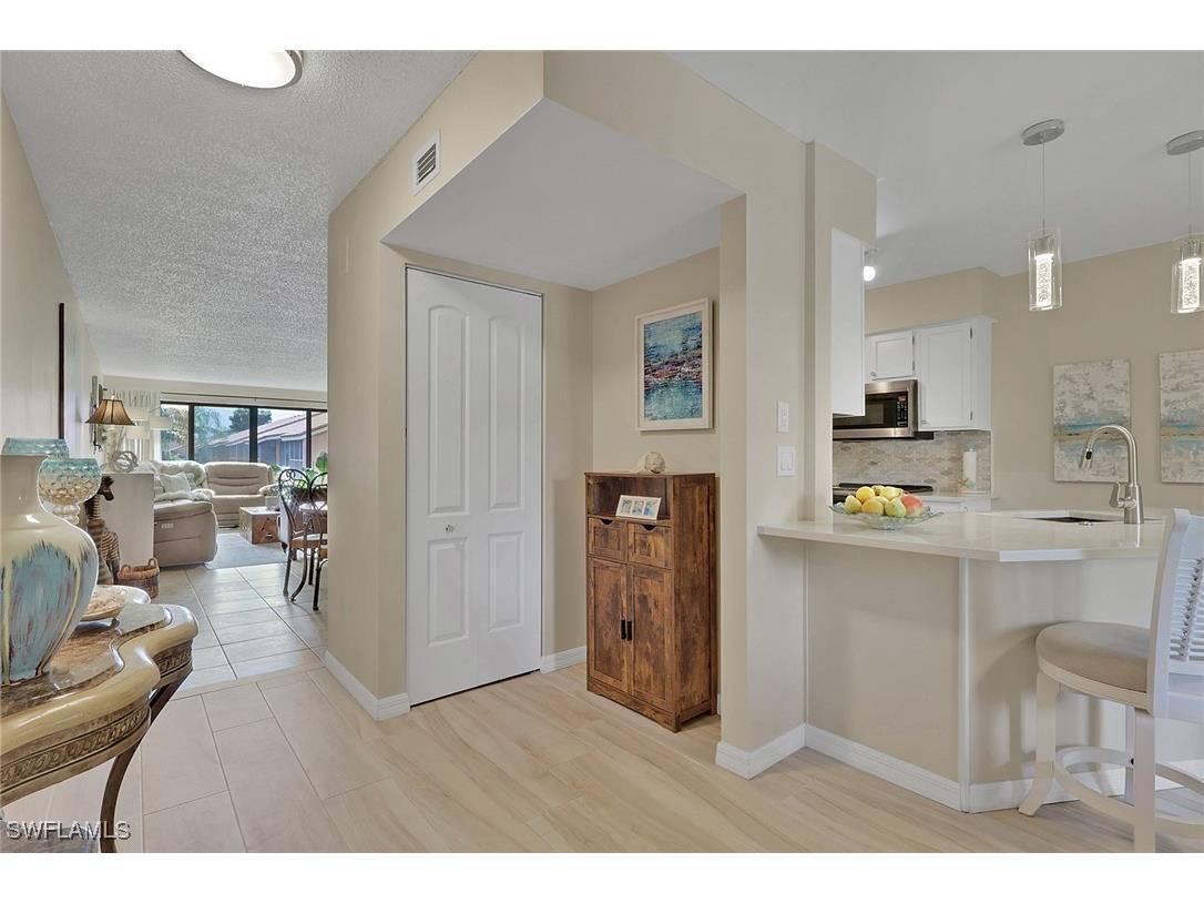 120 Cypress Way E #B5 Naples FL 34110 225081051 image2
