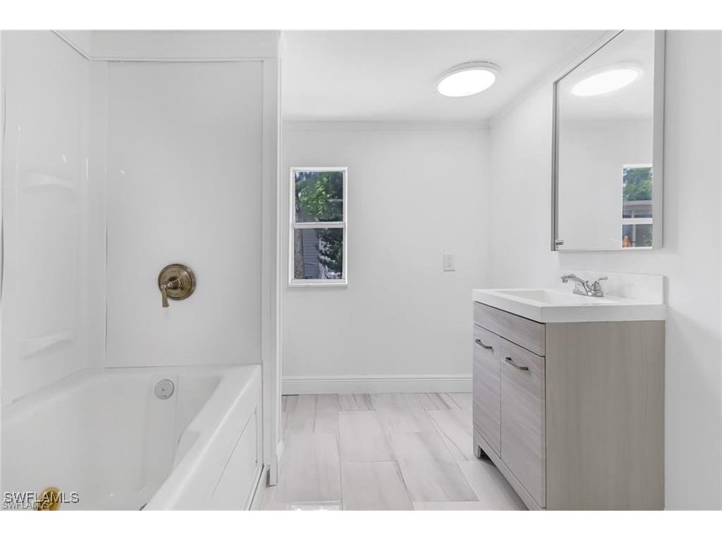 120 Grassy Key Lane #38 Naples FL 34114 225071750 image5