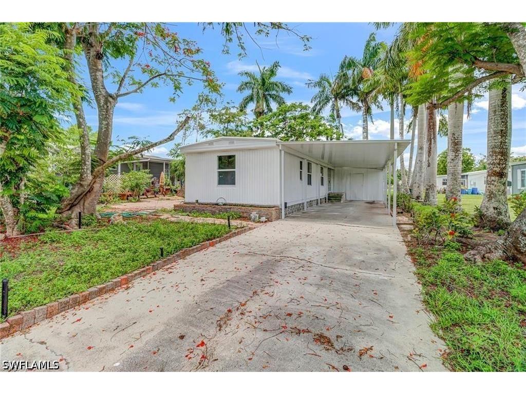 120 Grassy Key Lane #38 Naples FL 34114 226019770 image1