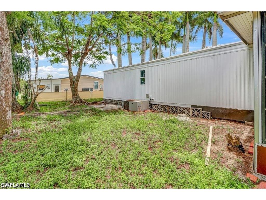 120 Grassy Key Lane #38 Naples FL 34114 226019770 image19