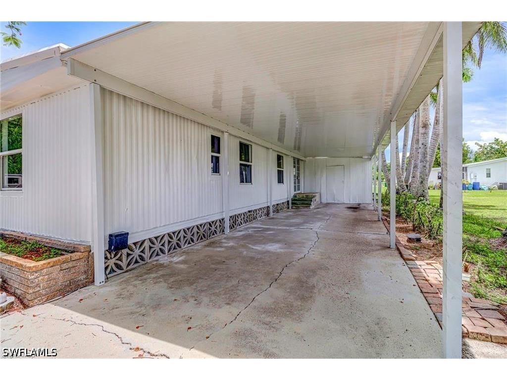 120 Grassy Key Lane #38 Naples FL 34114 226019777 image3