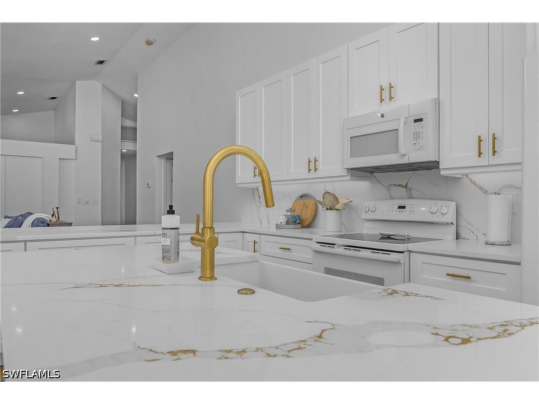 120 Livermore Lane Naples FL 34119 226016986 image13