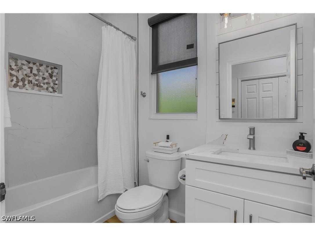 120 Livermore Lane Naples FL 34119 226016986 image24