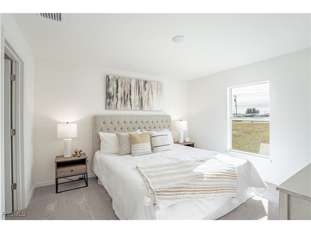 120 NE 16th Terrace Cape Coral FL 33909 2025023595 image5