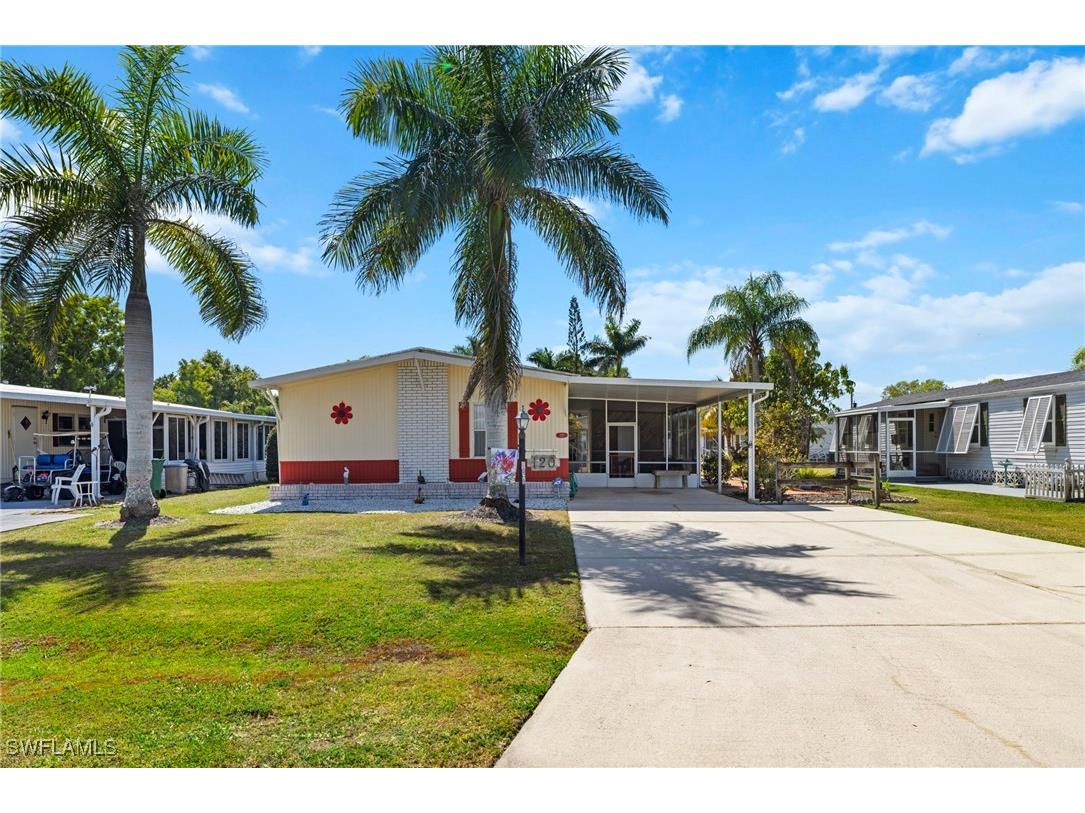 120 Sugar Loaf Lane #58 Naples FL 34114 225028052 image1