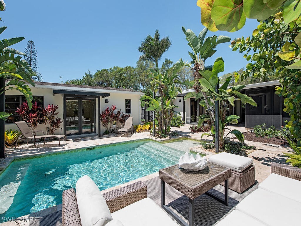 1200 9th Avenue N Naples FL 34102 225075038 image1