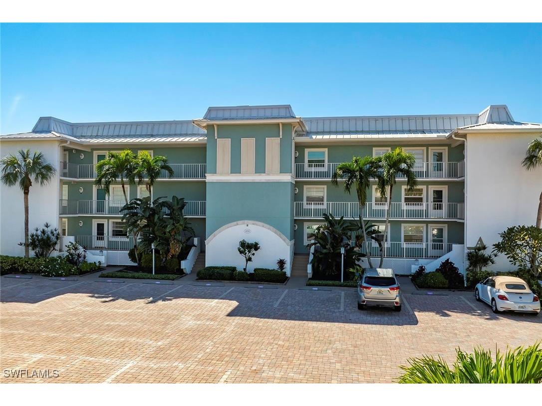 1200 Blue Point Avenue #A1 Naples FL 34102 225078444 image1