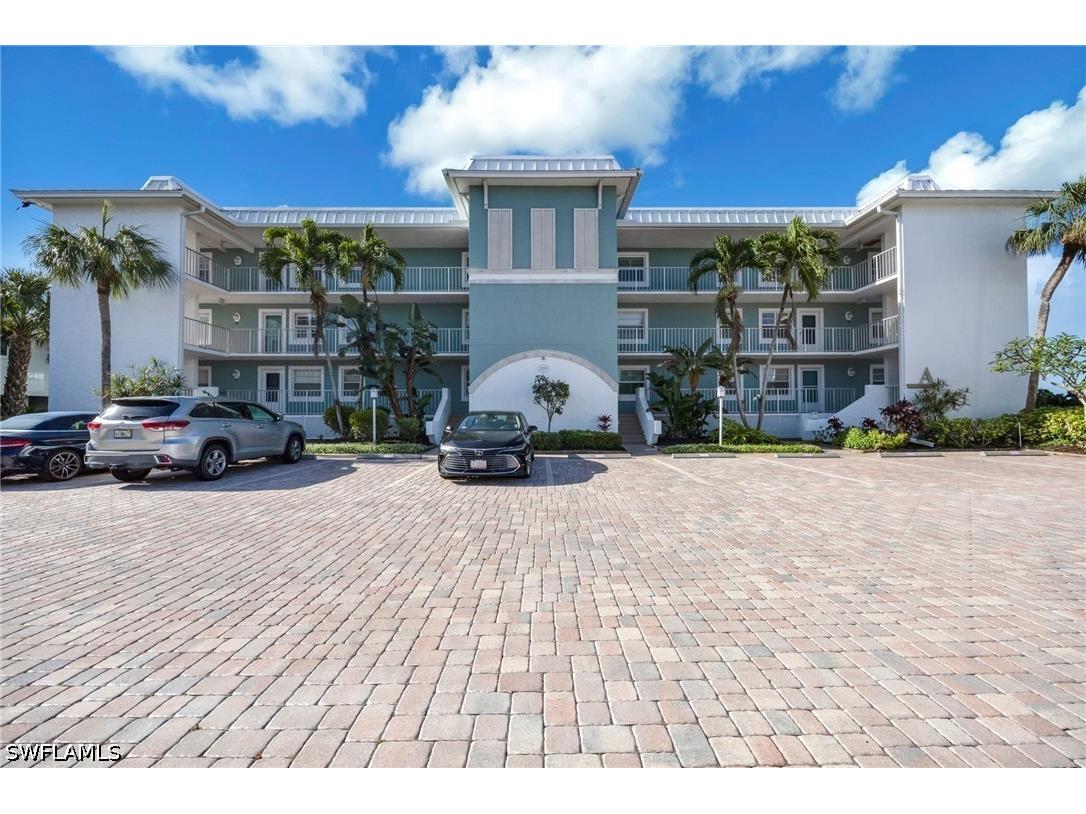 1200 Blue Point Avenue #A2 Naples FL 34102 226016242 image1
