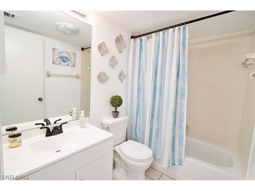 1200 Commonwealth Circle #H201 Naples FL 34116 226006861 image8