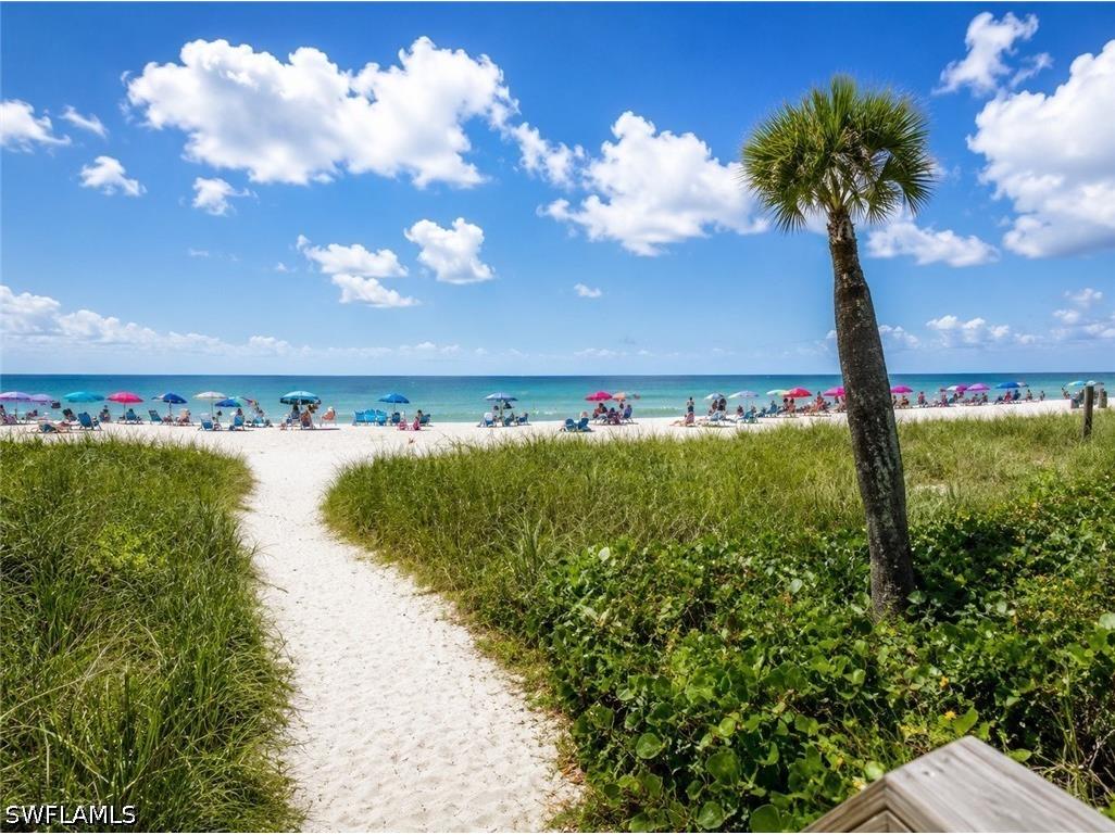 1200 Gulf Shore Boulevard N #404 Naples FL 34102 226024156 image1