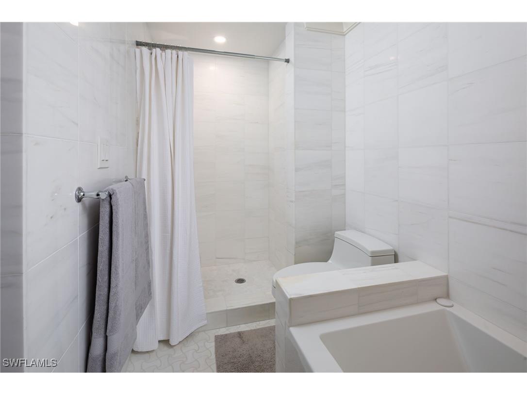 1200 Gulf Shore Boulevard N #503 Naples FL 34102 226005364 image16