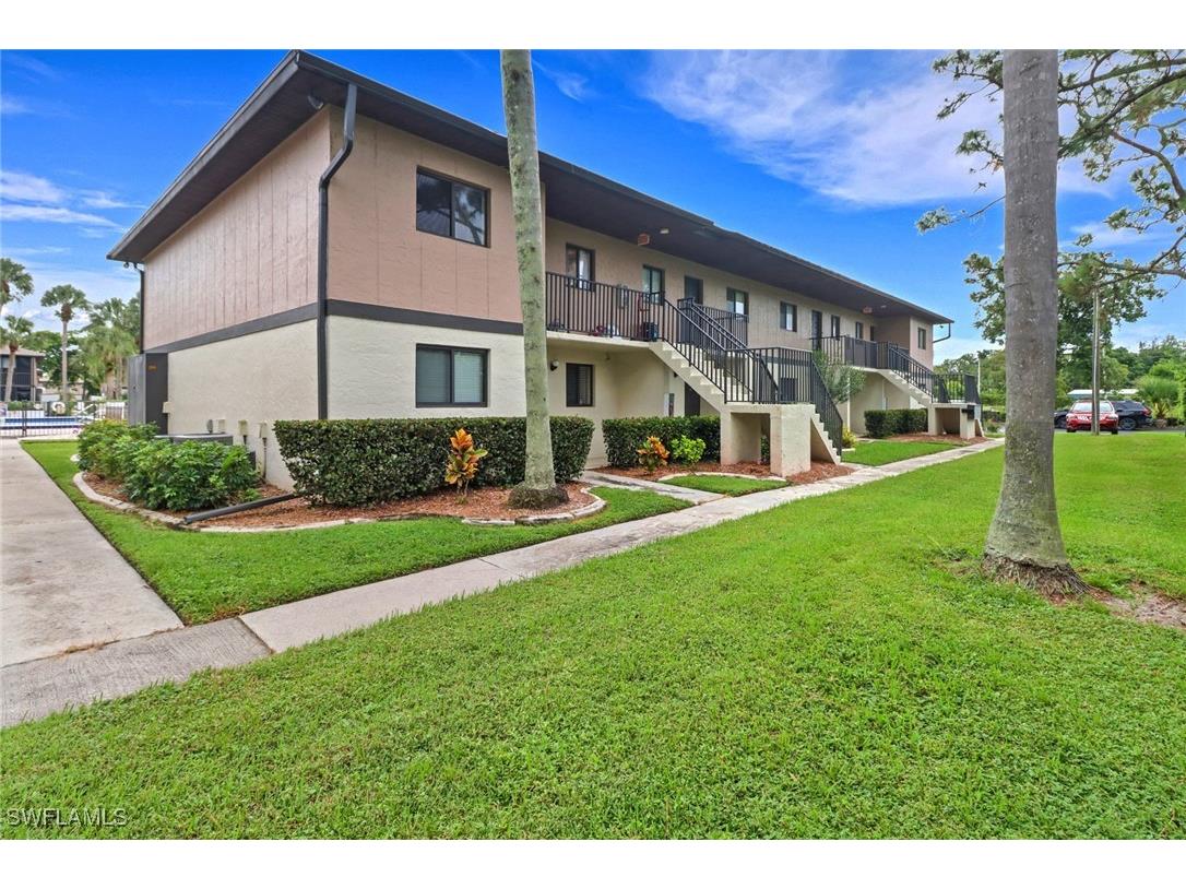 1200 Hall Road #105 North Fort Myers FL 33903 224079570 image1