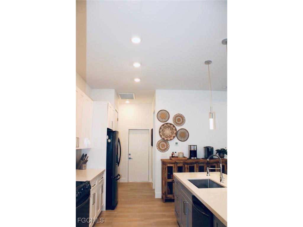 1200 NW 35th Avenue Cape Coral FL 33993 2025022441 image9