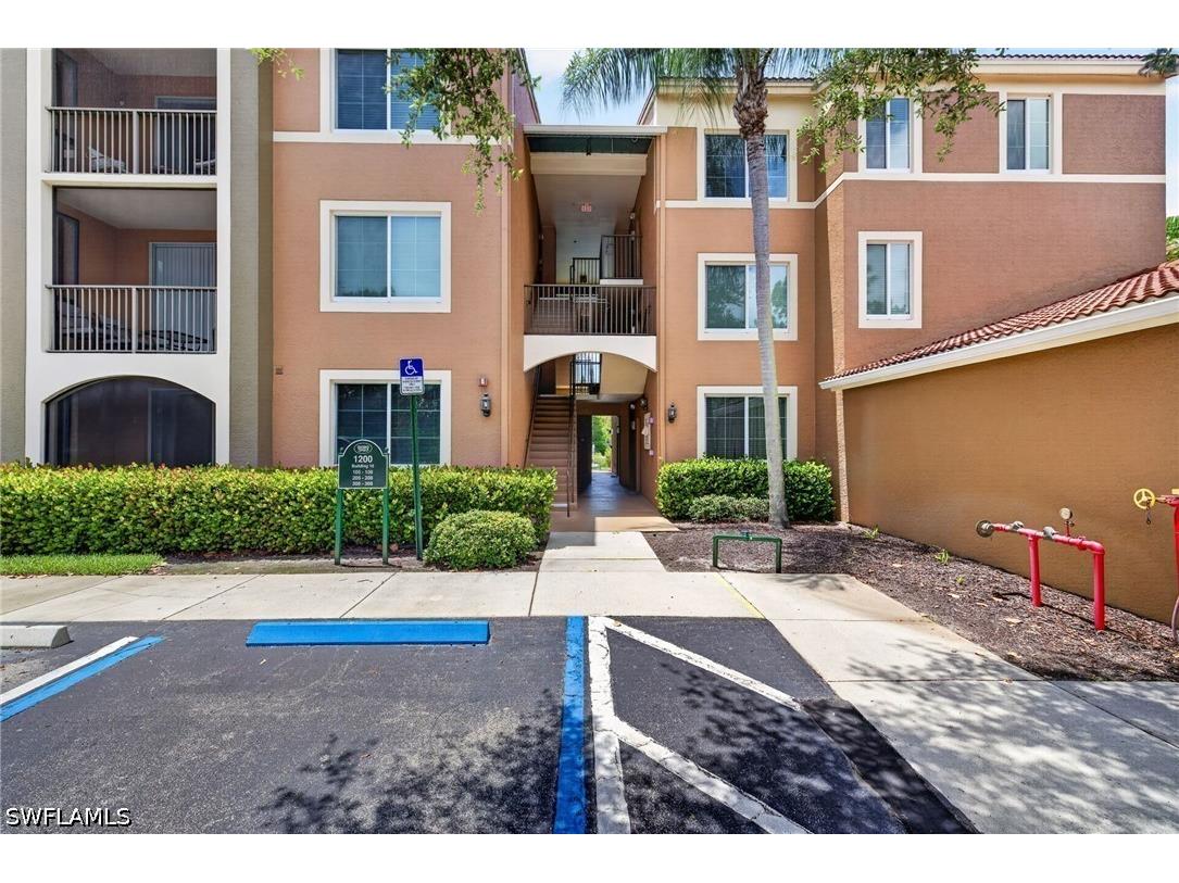 1200 Reserve Way #105 Naples FL 34105 226018580 image2