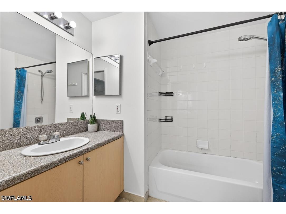 1200 Reserve Way #105 Naples FL 34105 226018580 image21