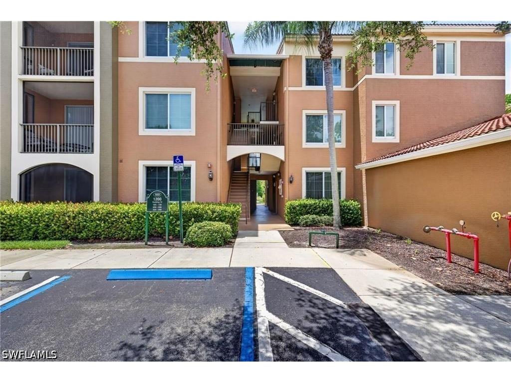 1200 Reserve Way #105 Naples FL 34105 226022274 image2