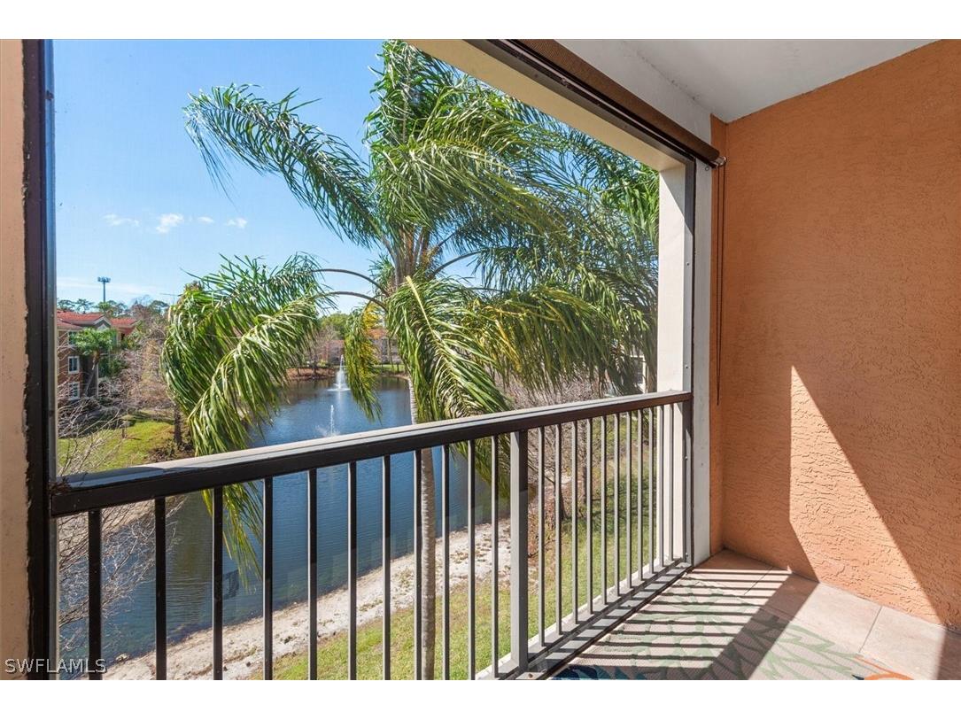 1200 Reserve Way #306 Naples FL 34105 226009007 image1