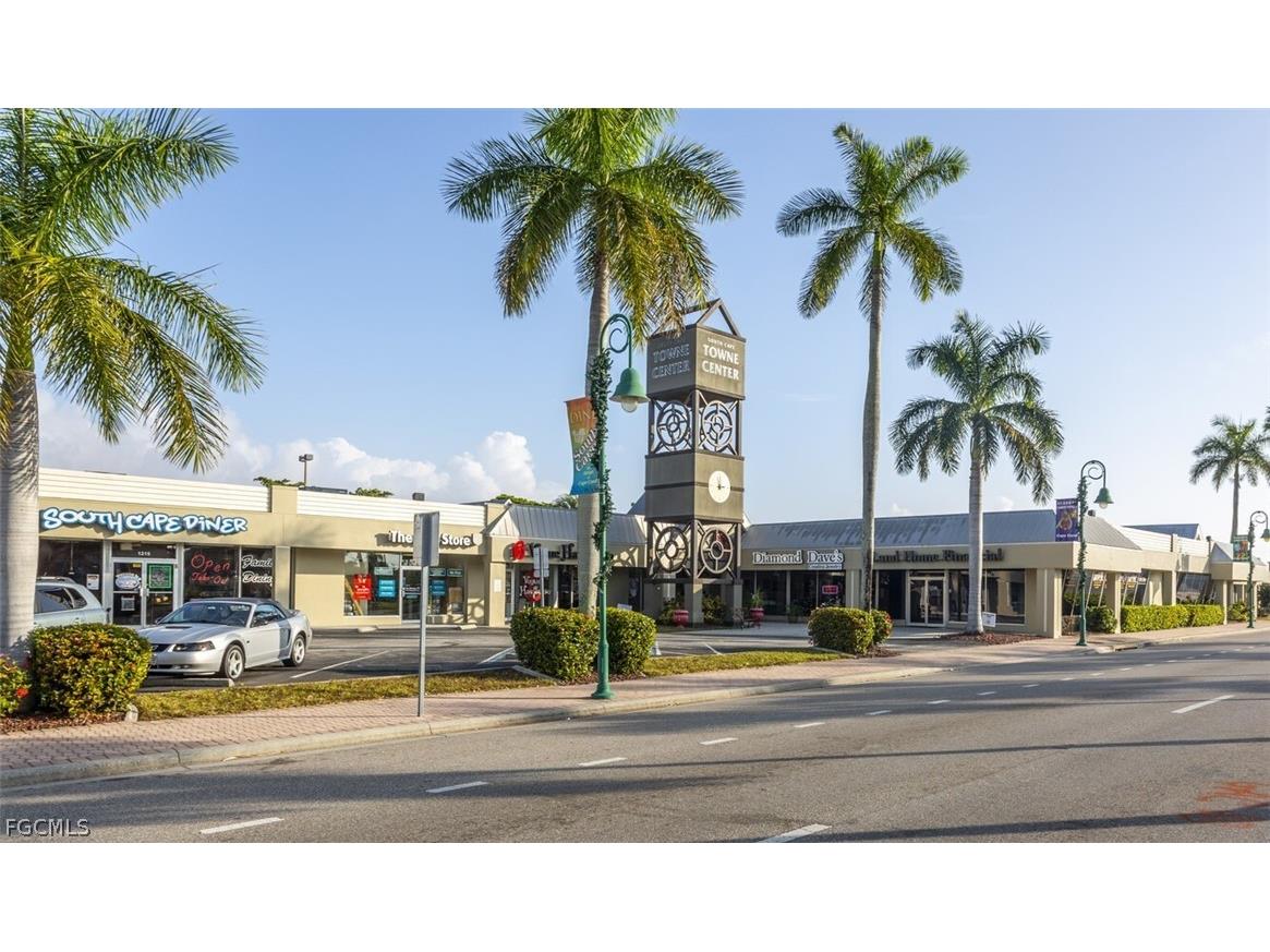 1201-1317 Cape Coral Parkway E Cape Coral FL 33904 2026006691 image1