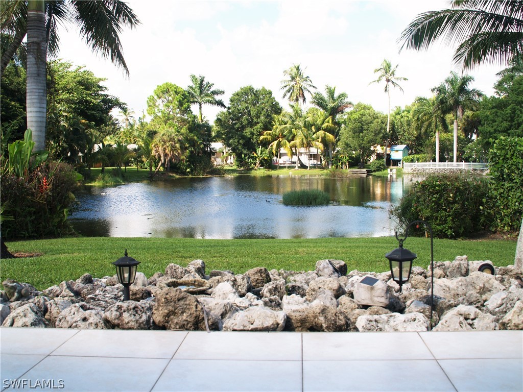 1201 8th Terrace N Naples FL 34102 222049834 image1