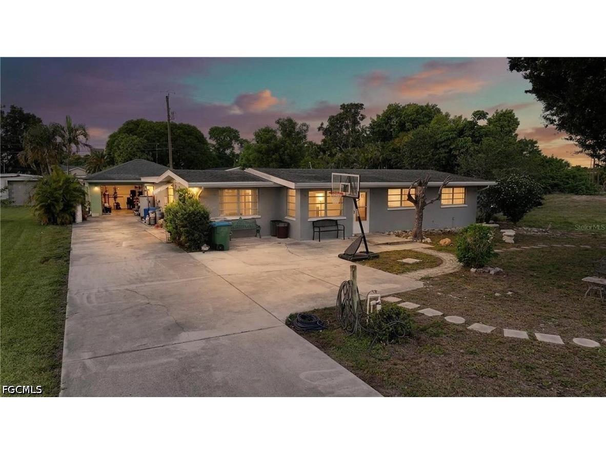 1201 Alabar Lane Cape Coral FL 33909 2026022254 image1