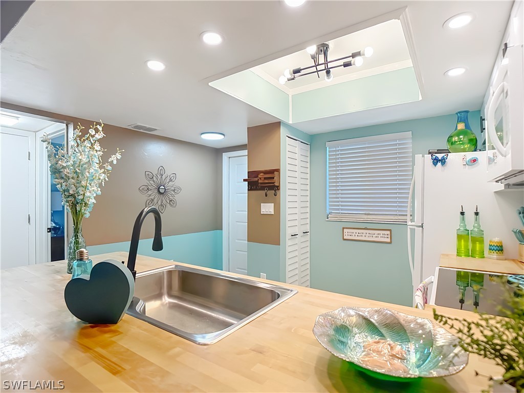 1201 Barrett Road #1204 North Fort Myers FL 33903 226009334 image10