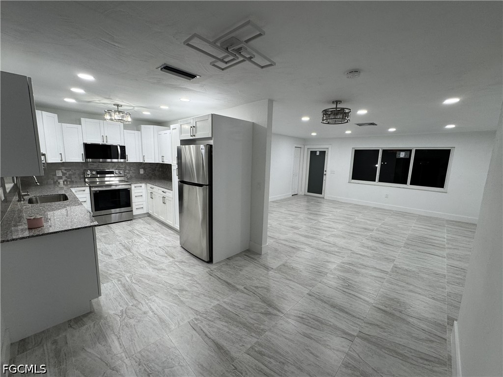 1201 Betmar Boulevard North Fort Myers FL 33903 2026024205 image3