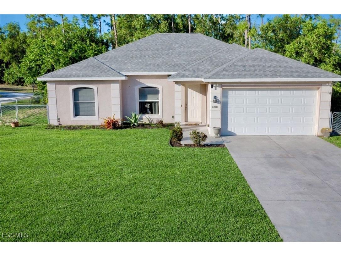 1201 E 13th Street Lehigh Acres FL 33972 2026004309 image1