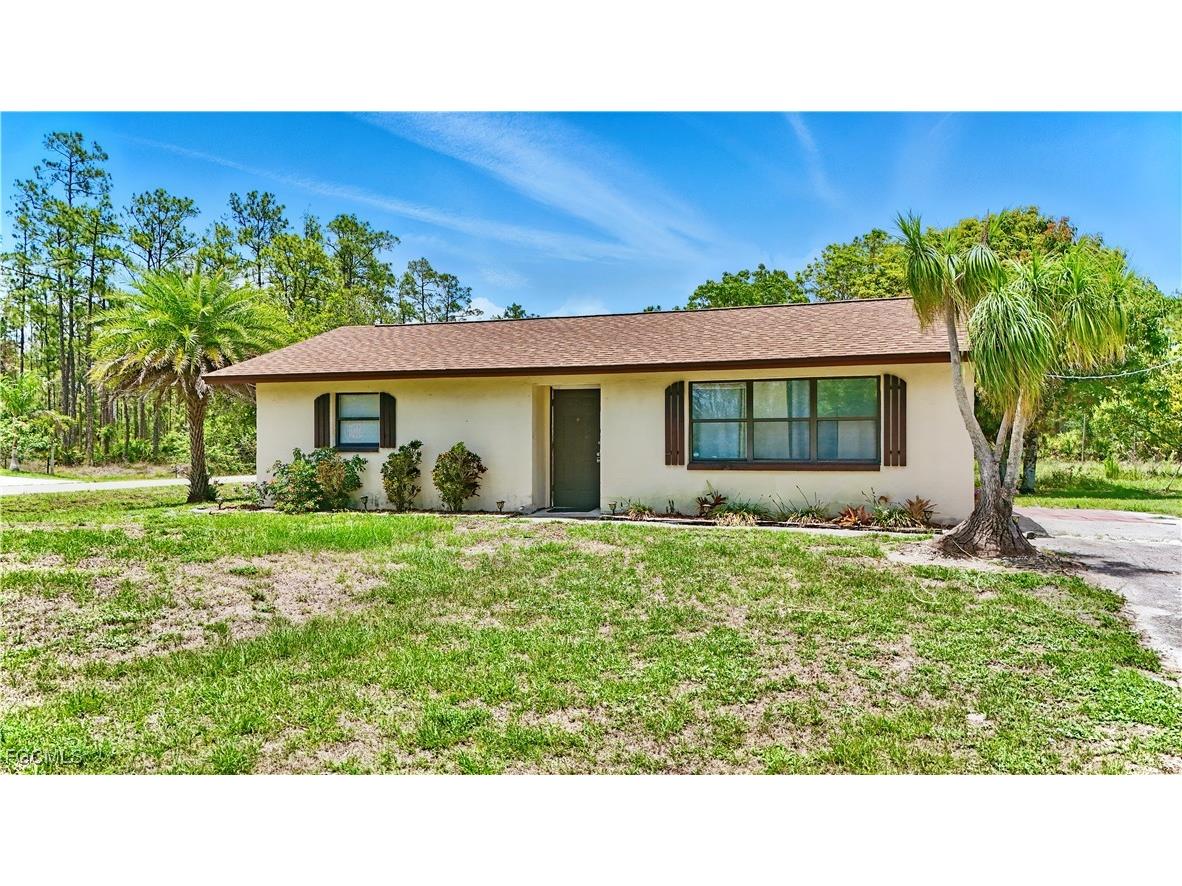 1201 E 15th Street Lehigh Acres FL 33972 2025000643 image1