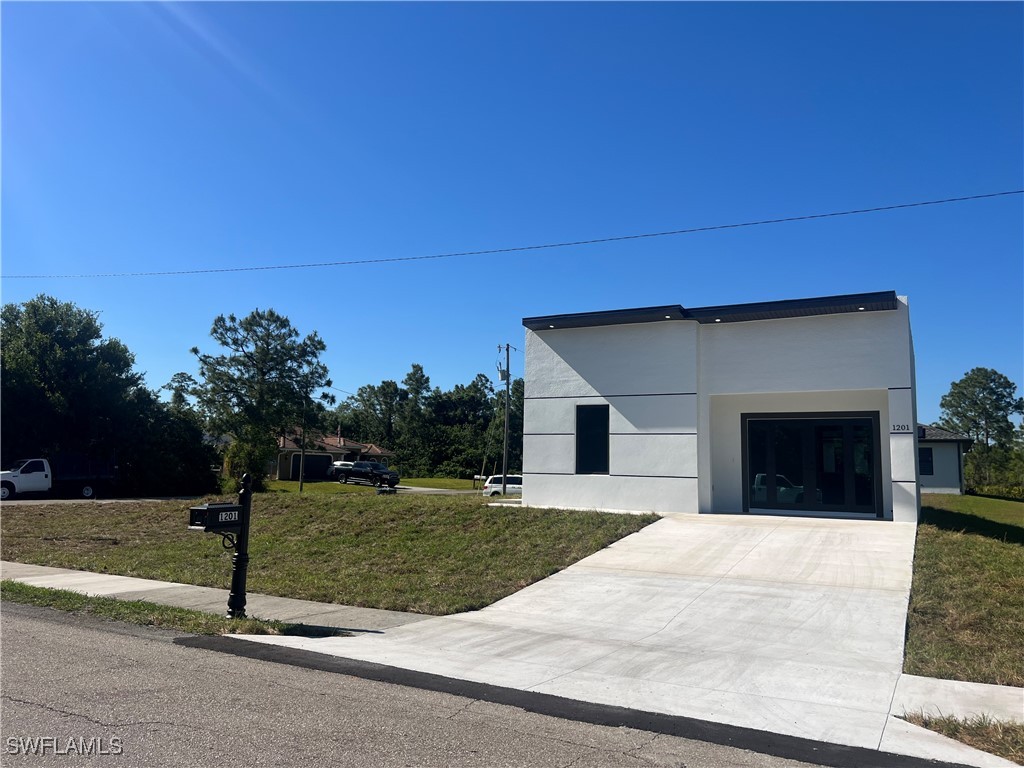 1201 E 6th Street Lehigh Acres FL 33972 225038811 image1
