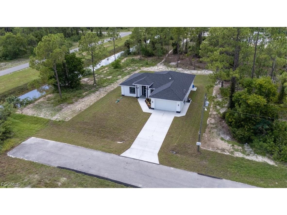 1201 Johns Avenue Lehigh Acres FL 33972 2026009326 image3