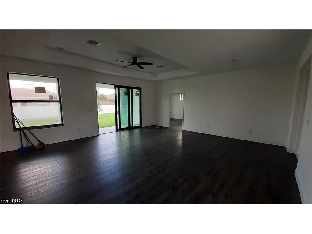 1201 NE 18th Place Cape Coral FL 33909 2026023128 image8