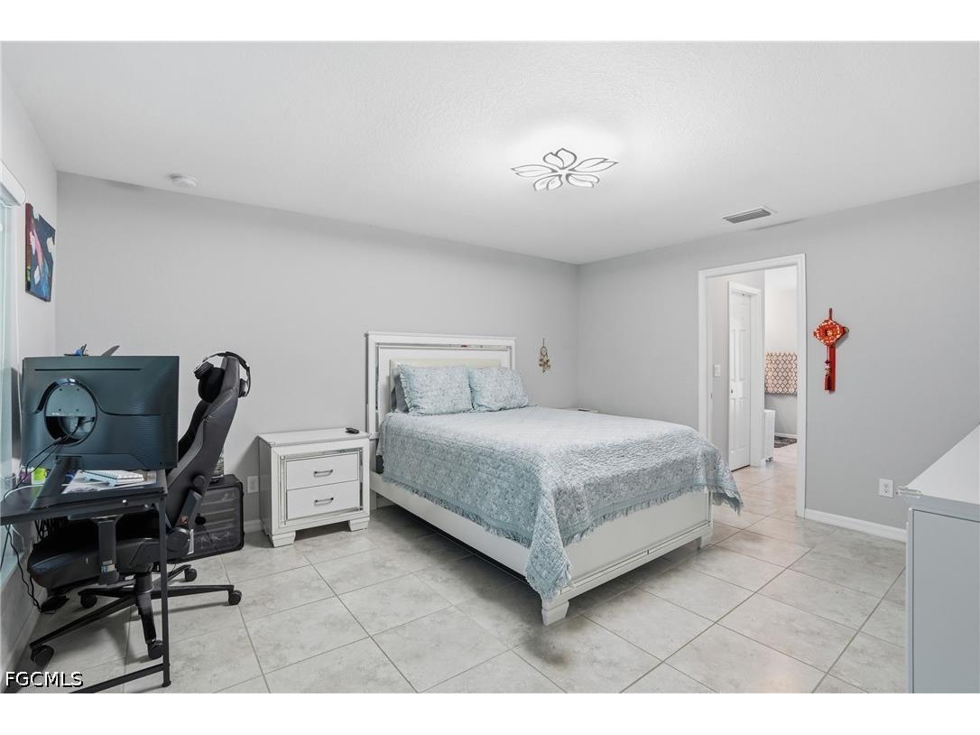 1201 NW 14th Place Cape Coral FL 33993 2026019549 image14