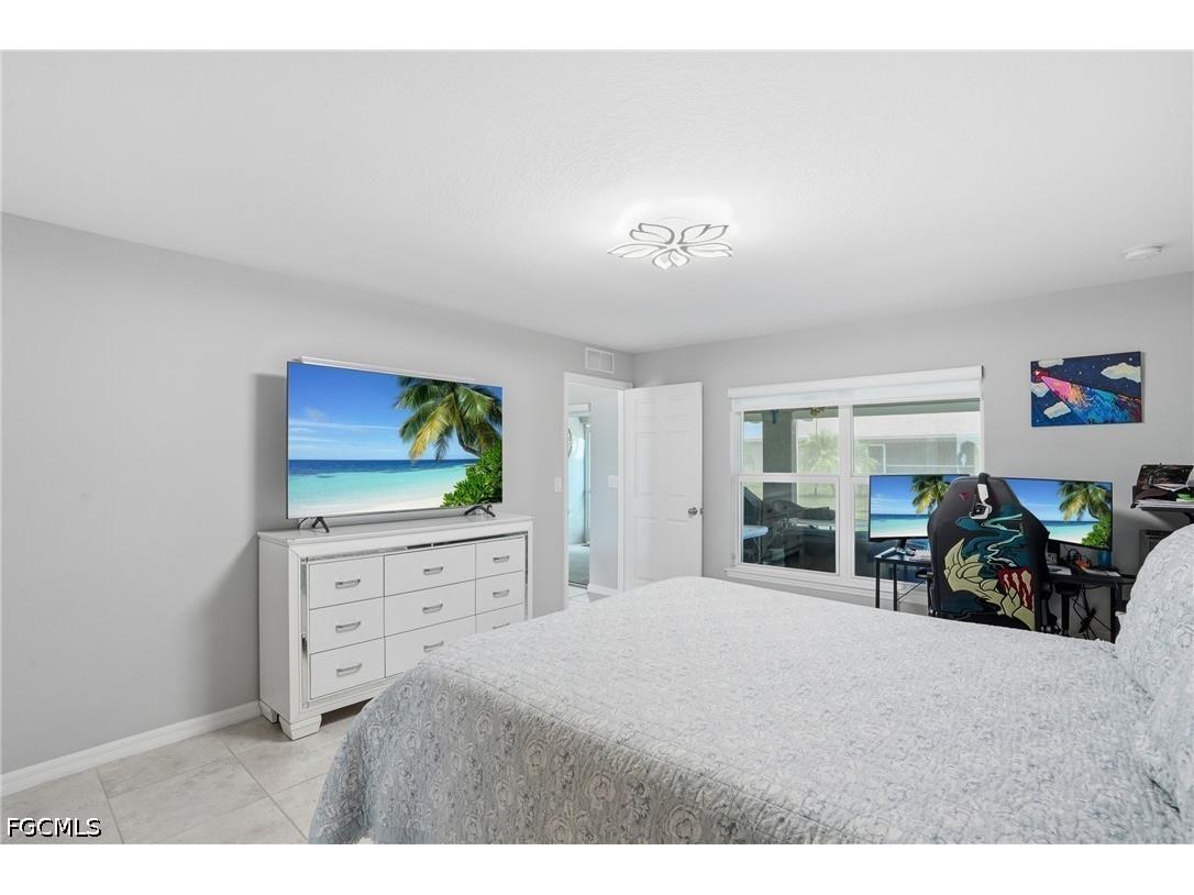 1201 NW 14th Place Cape Coral FL 33993 2026019549 image16