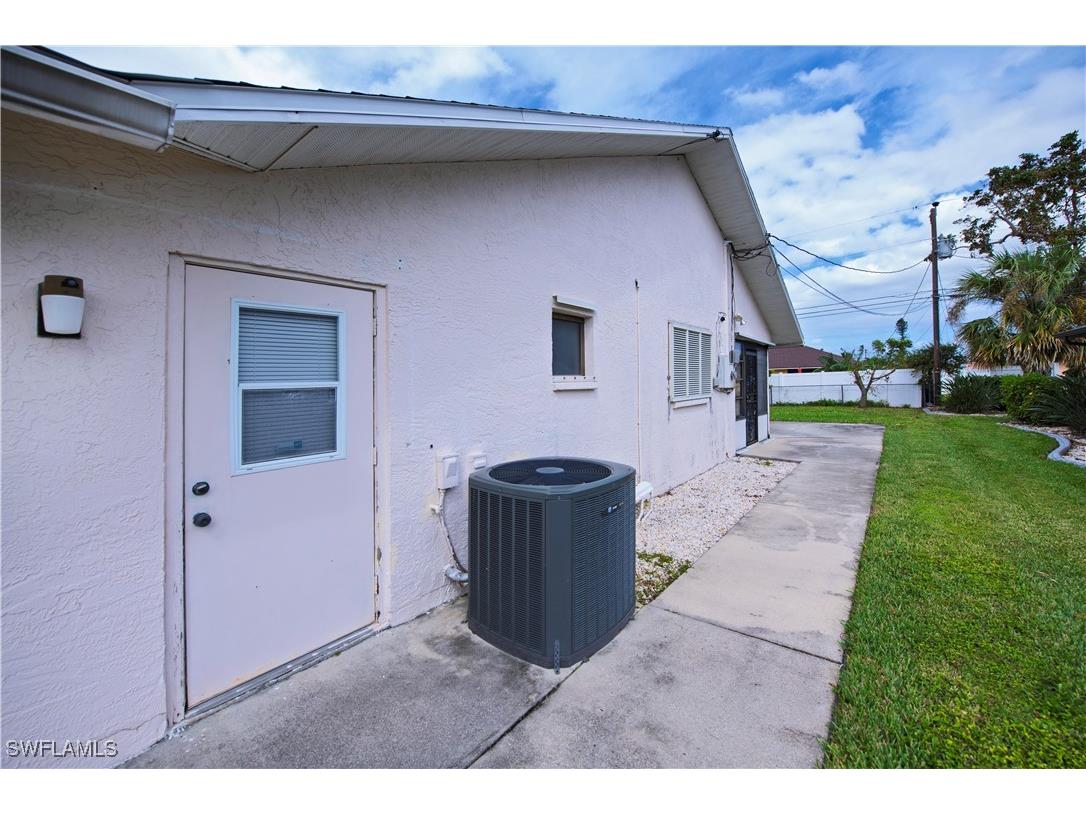1201 SE 23rd Street Cape Coral FL 33990 224073830 image46