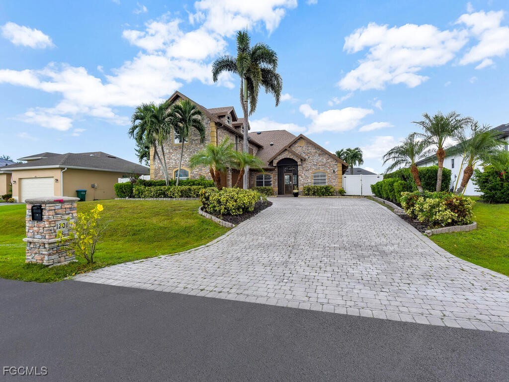 1201 SW 13th Street Cape Coral FL 33991 2025013156 image40